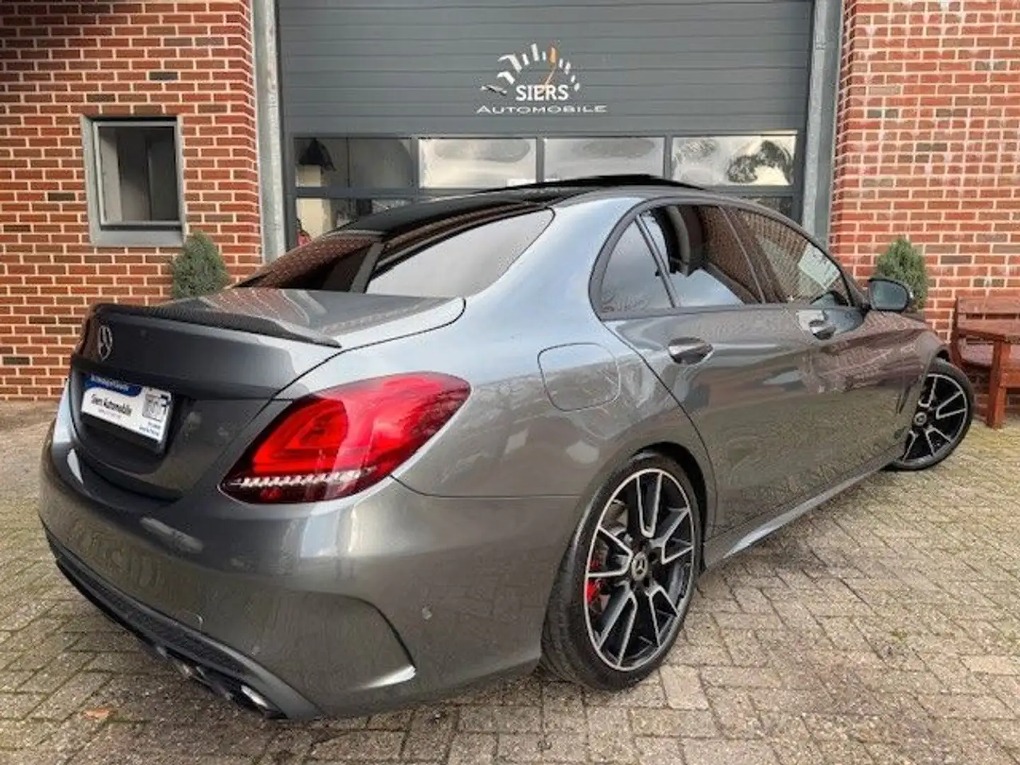 Mercedes-Benz C 200 C200 HYBR 4MATIC AUT,LEDER,PANO,BURM,AMG SPORT Grau - 2