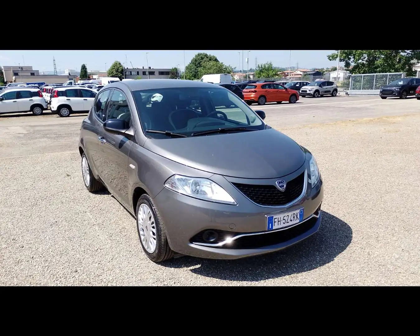 Lancia Ypsilon 3ª serie - Ypsilon 1.2 69 CV 5 porte Gold Grigio - 2