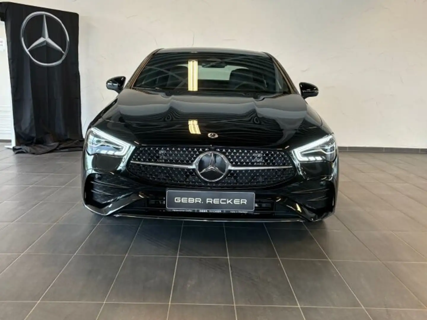 Mercedes-Benz CLA 200 CLA 200 Coupé AMG Line Advanced Plus LED Keyless Schwarz - 2