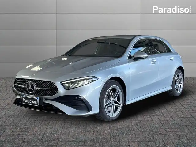 Mercedes-Benz A 250 A250e PHEV 2024 | 1.3 - 218CV | AMG LINE