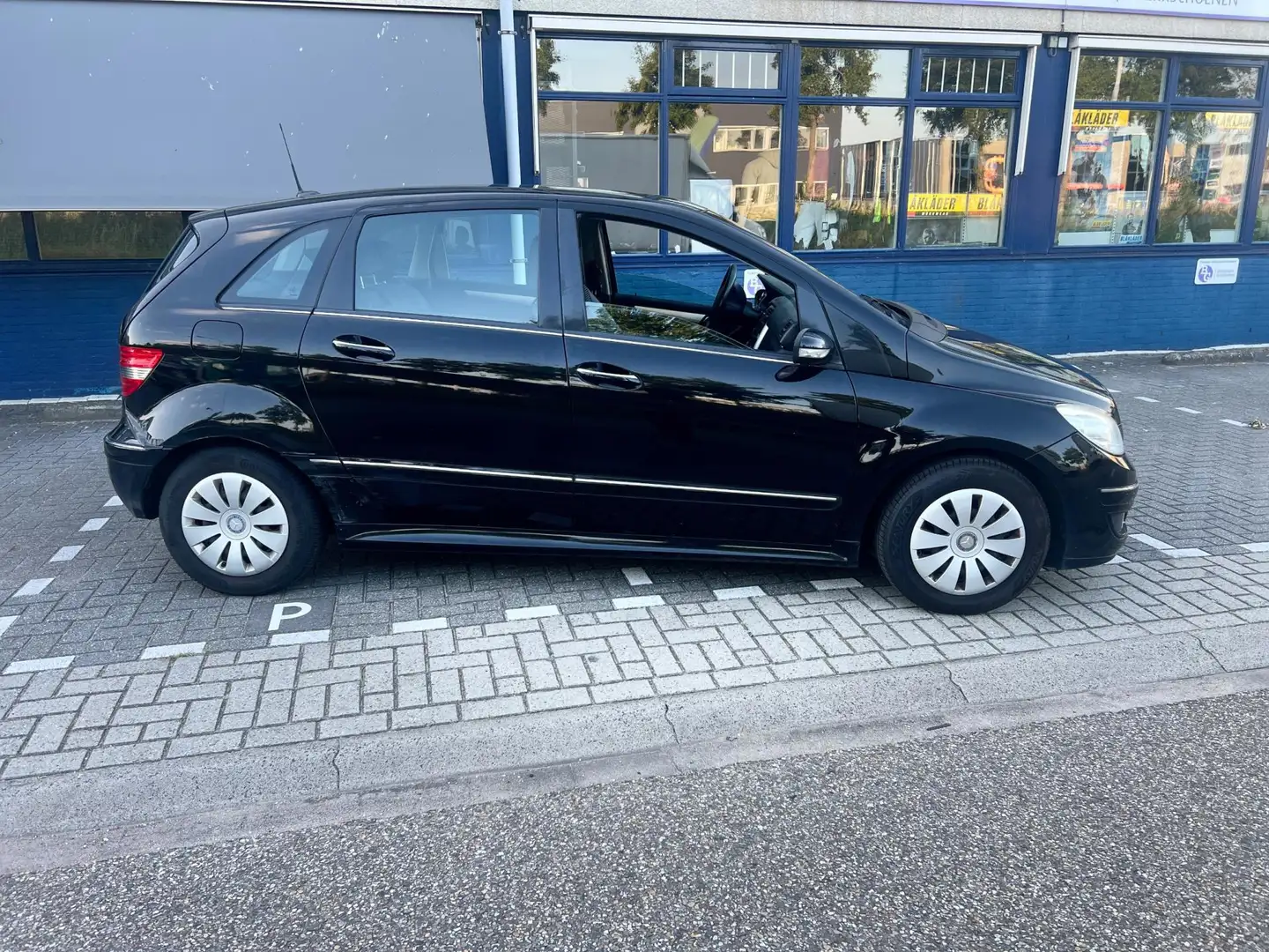 Mercedes-Benz B 150 Noir - 2