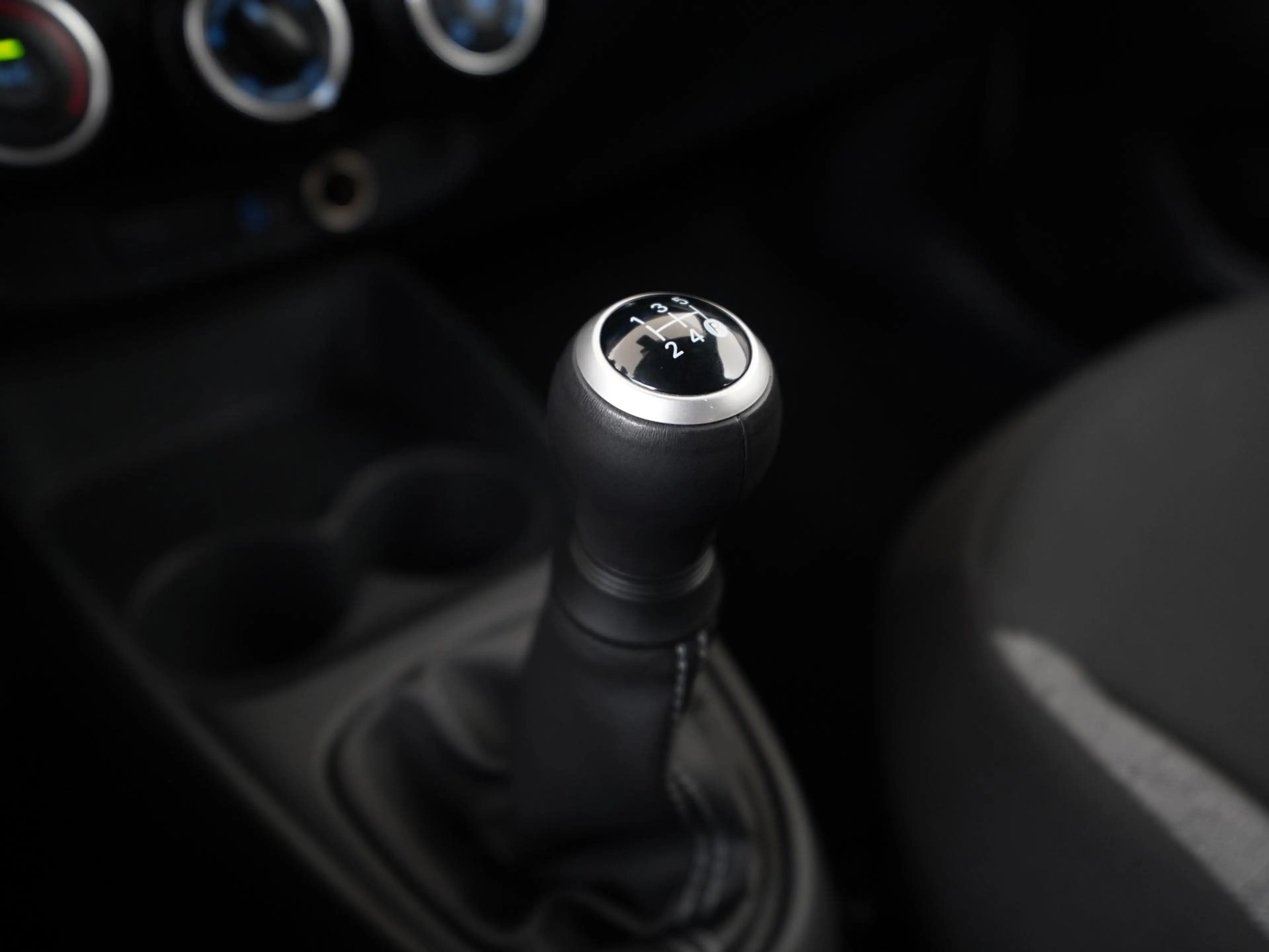 Toyota Aygo X 1.0 VVT-i MT Play | Camera | Apple/Android Carplay — photo 10