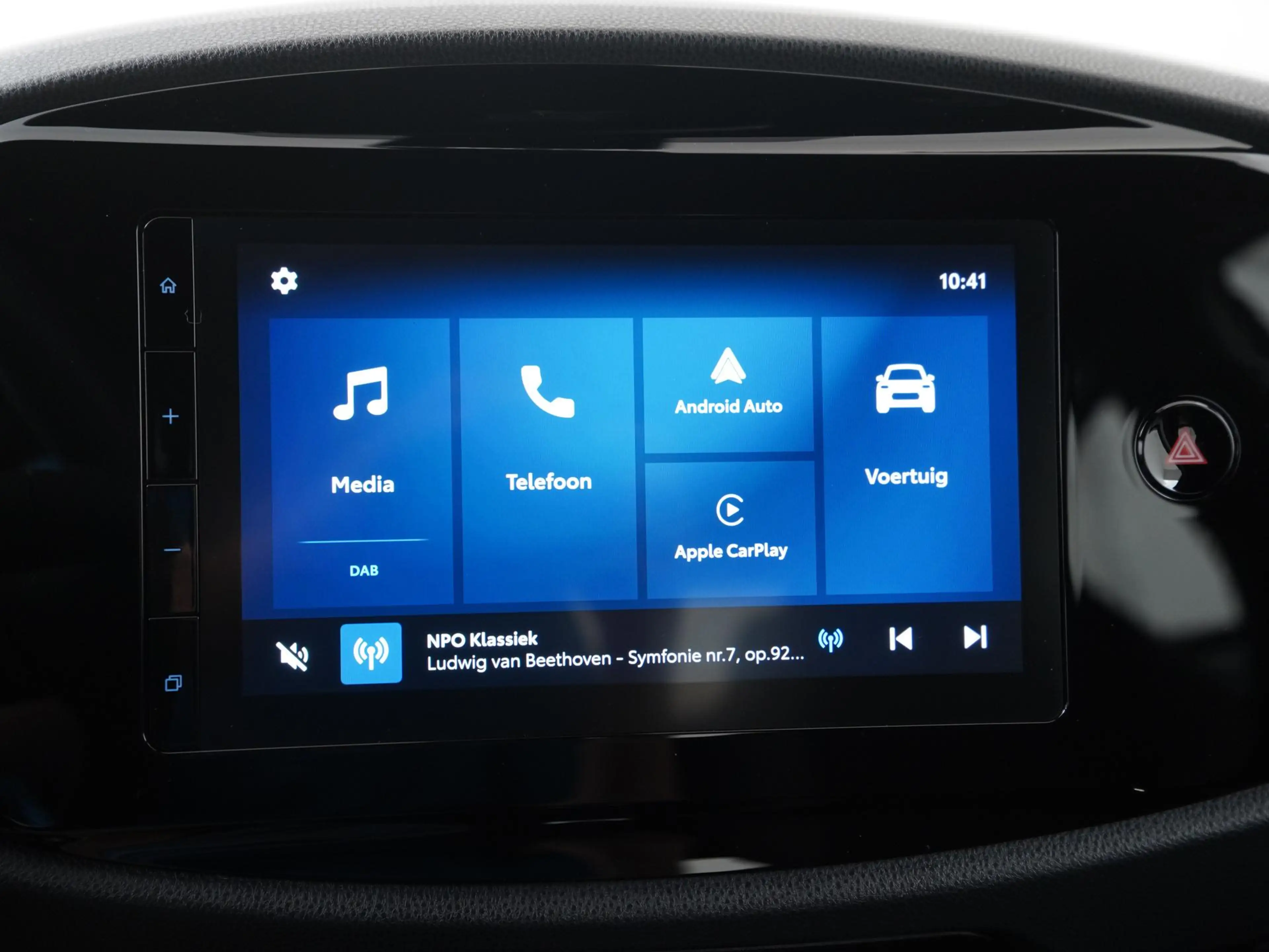 Toyota Aygo X 1.0 VVT-i MT Play | Camera | Apple/Android Carplay — photo 14