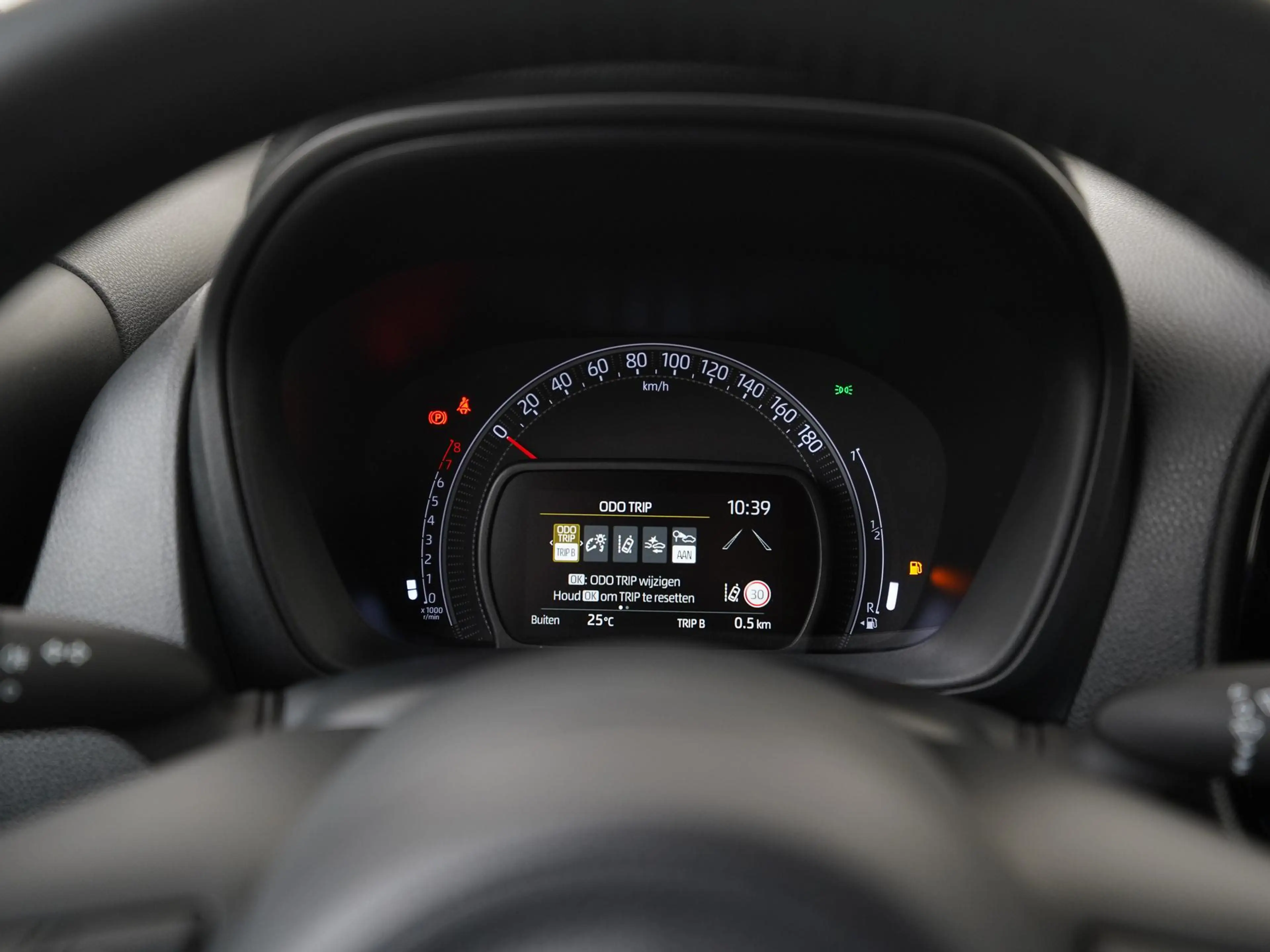 Toyota Aygo X 1.0 VVT-i MT Play | Camera | Apple/Android Carplay — photo 8