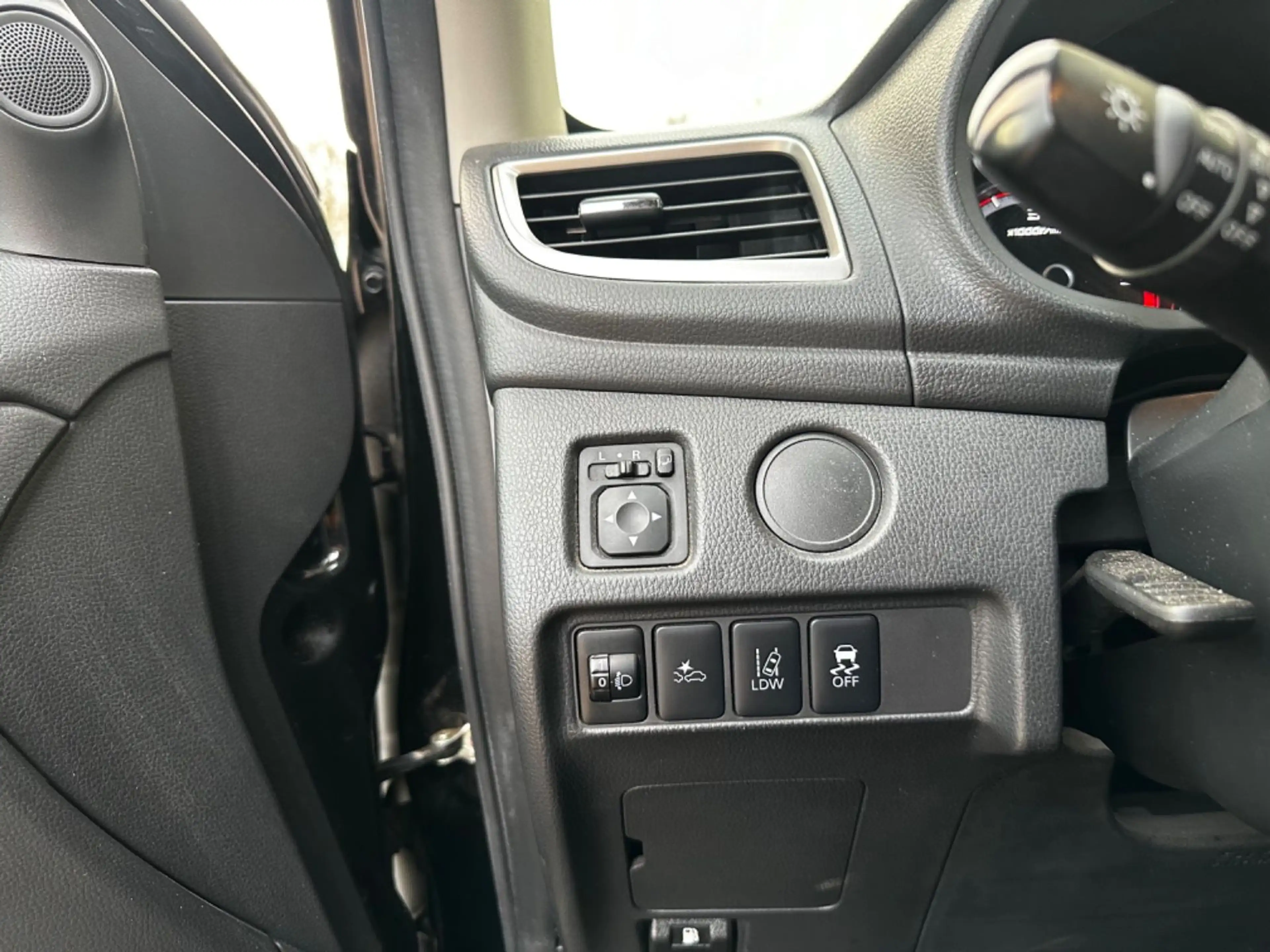Mitsubishi L200 Automat*Top Doppelkabine 4WD*360°Kam*AHK* — photo 10
