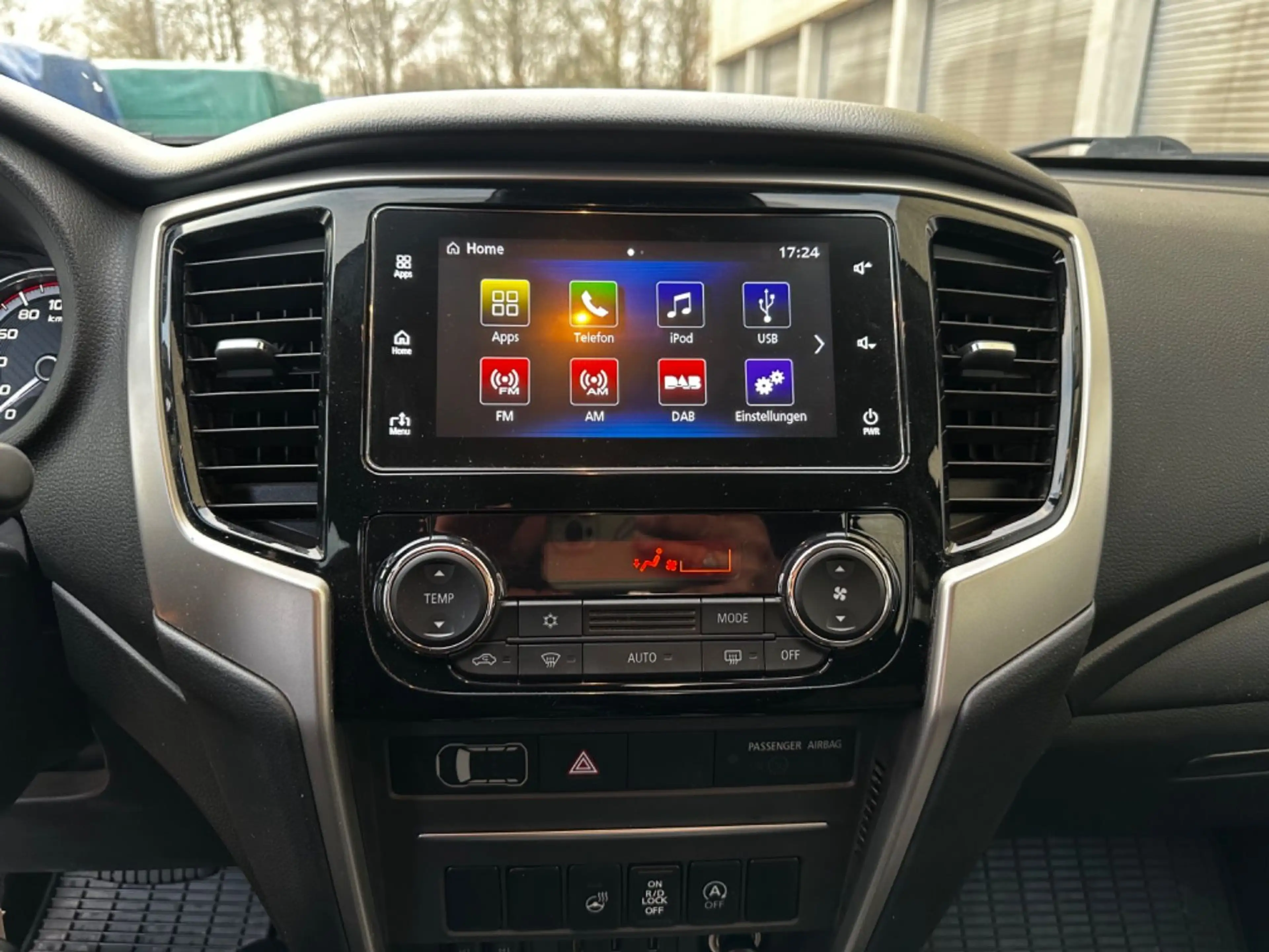 Mitsubishi L200 Automat*Top Doppelkabine 4WD*360°Kam*AHK* — photo 7