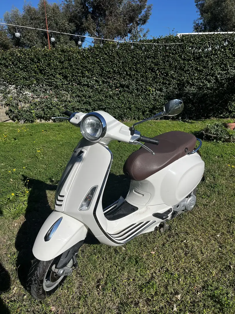 Piaggio Primavera vespa primavera 50 bianca - 1