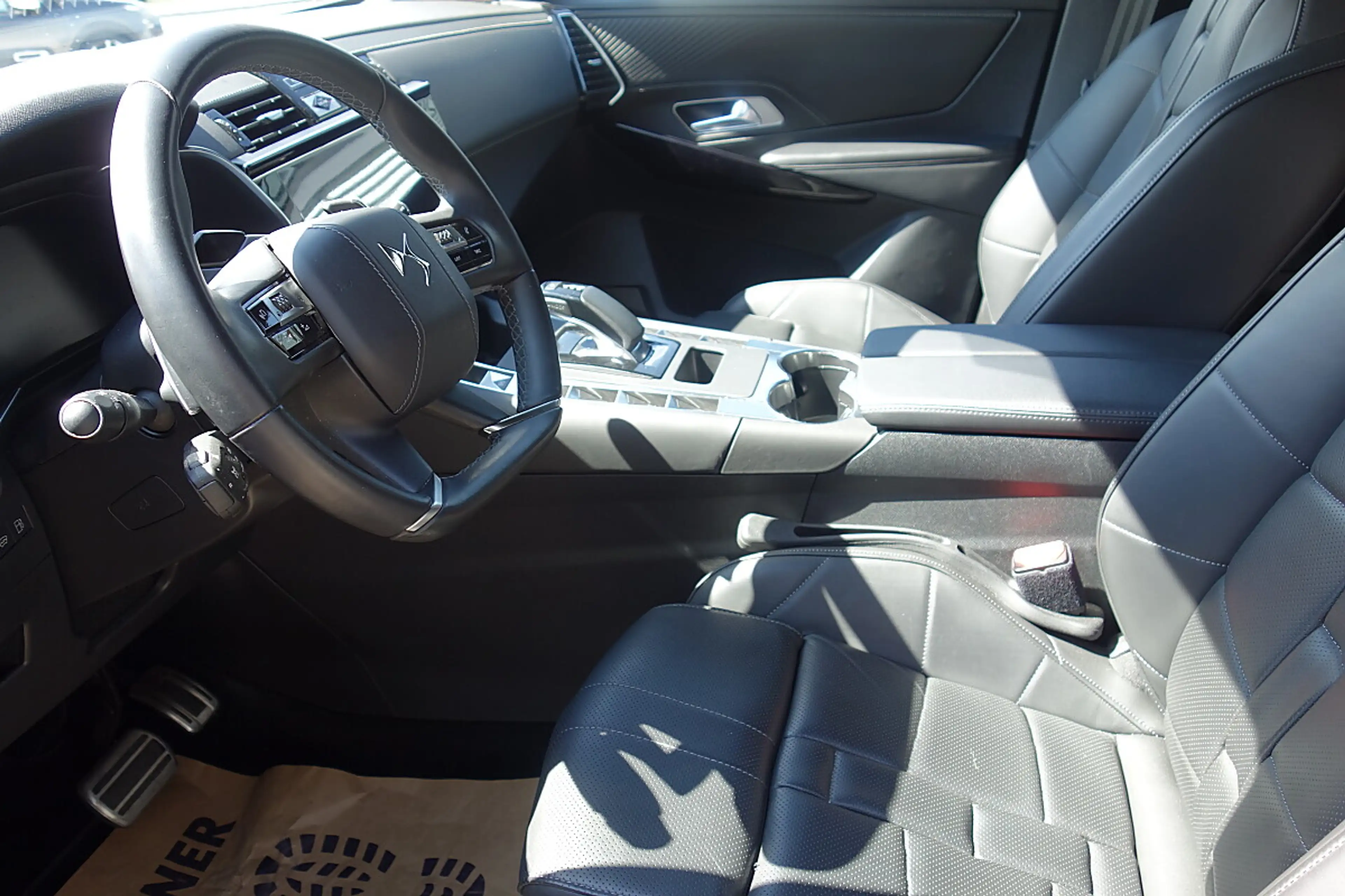 DS Automobiles DS 7 Crossback DS7 E-Tense 4x4 360 La Premiere 12,9kWh Aut. — photo 15