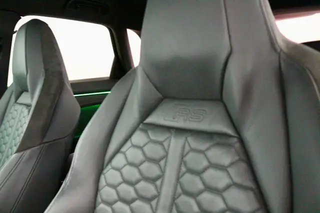 Audi RS Q3 2.5 TFSI quattro /RS-Sitze/LED/21Zoll Ansicht 21