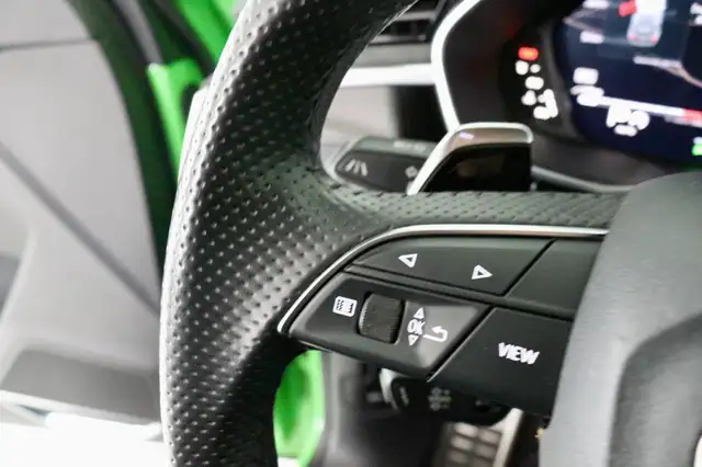 Audi RS Q3 2.5 TFSI quattro /RS-Sitze/LED/21Zoll Ansicht 38