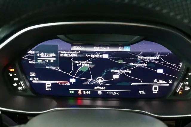 Audi RS Q3 2.5 TFSI quattro /RS-Sitze/LED/21Zoll Ansicht 28