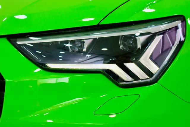 Audi RS Q3 2.5 TFSI quattro /RS-Sitze/LED/21Zoll Ansicht 5