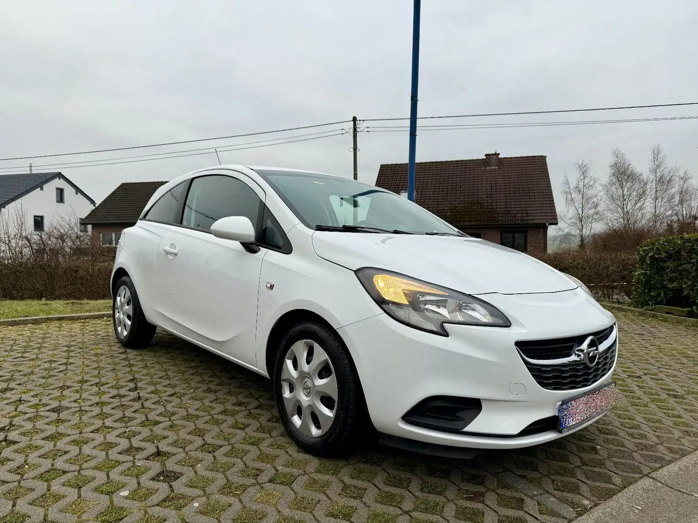 Opel Corsa Corsa E Edition Tüv+Inspektion NEU! 8xBereifung Weiß - 1
