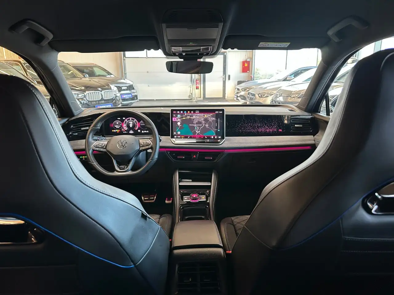 2026 Volkswagen Tiguan *R-LINE*MASSAGE*LKHZ*ACC*CARPLAY*LED, photograph 6