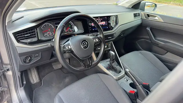 Volkswagen Polo view 8