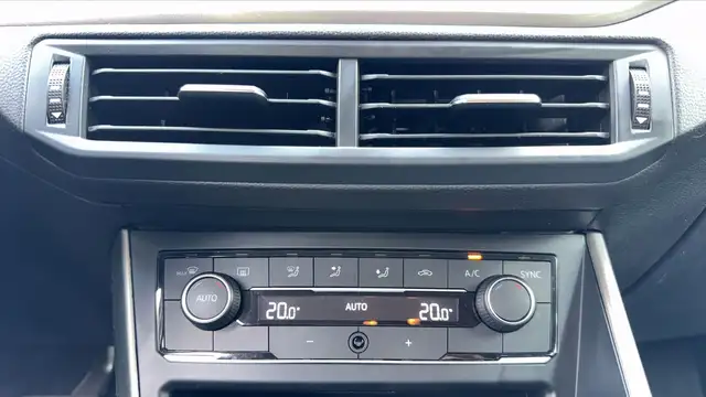 Volkswagen Polo view 13