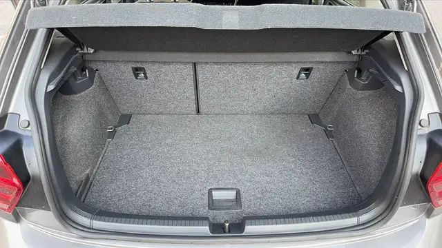 Volkswagen Polo view 14