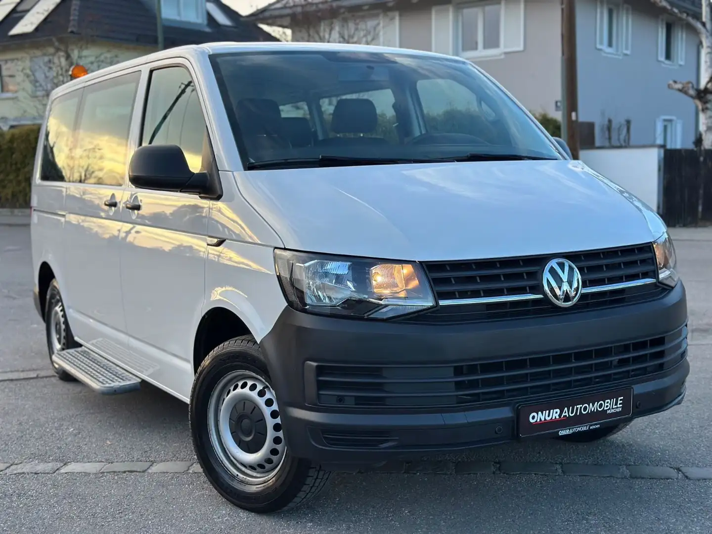 Volkswagen T6 Transporter Kombi 2.0 TDI Leder Klima 9-Sitze Bílá - 1