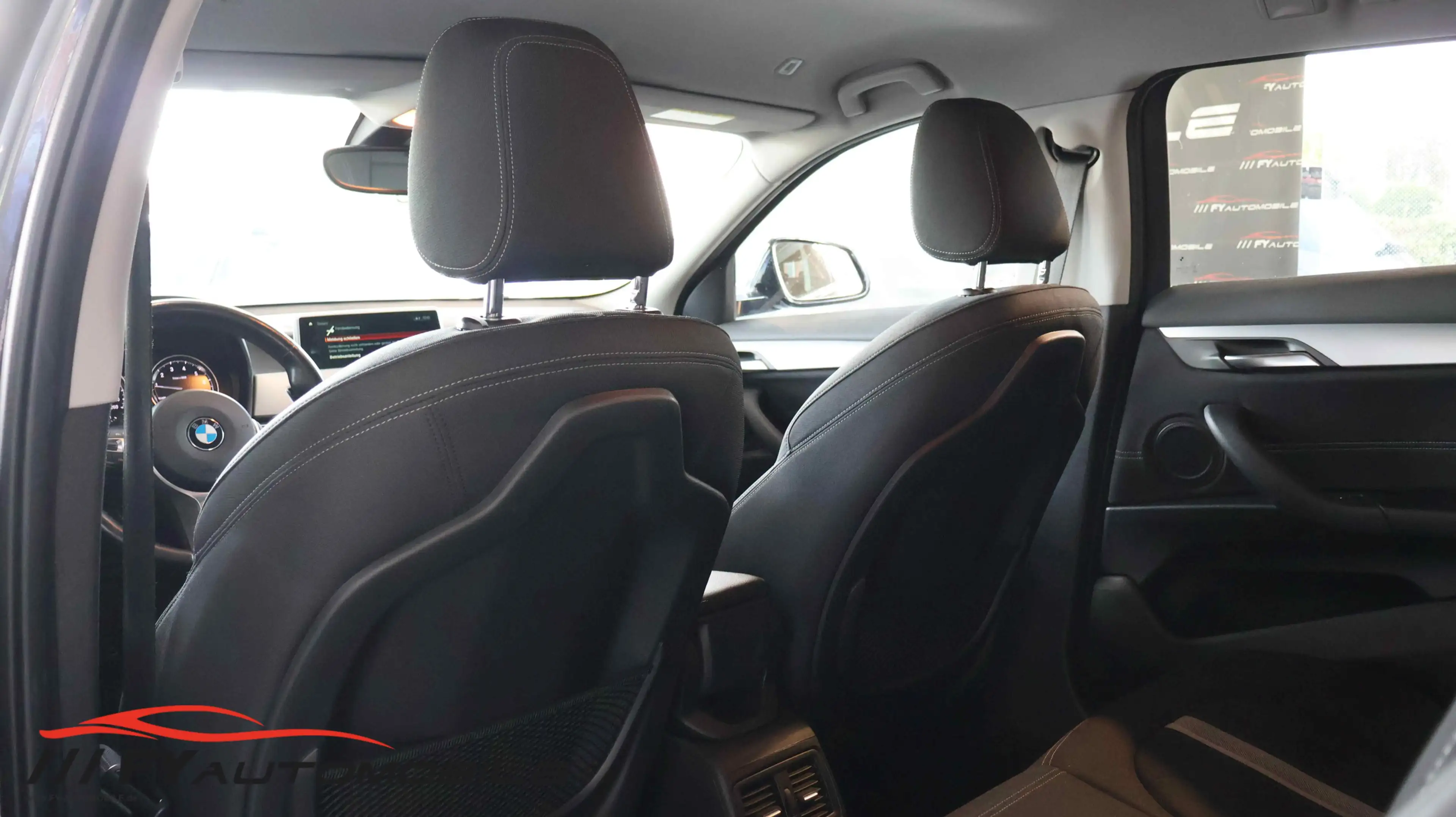 BMW X2 sDrive 20 i Advantage head-up stzheizung. — photo 8