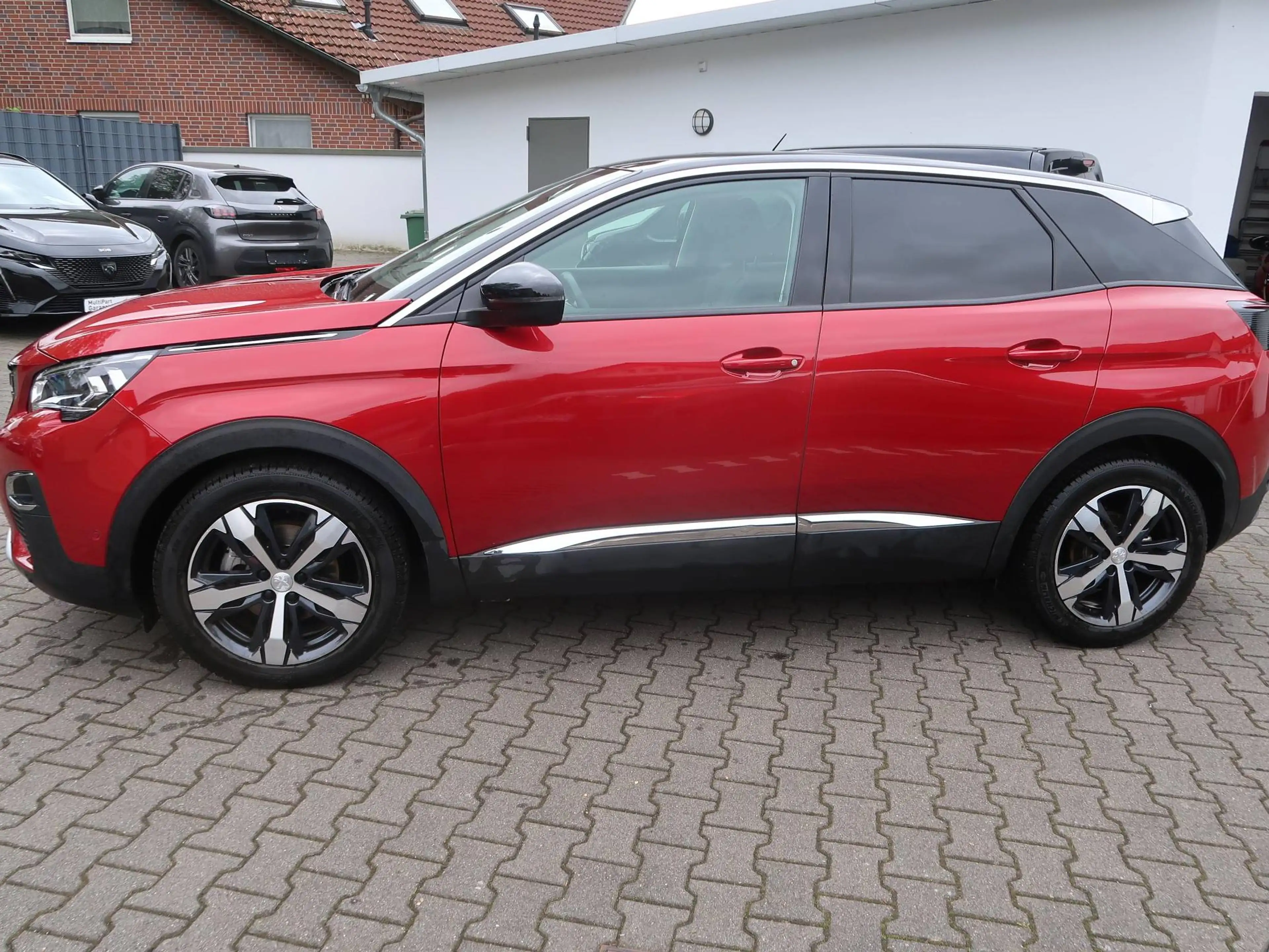 Peugeot 3008 Allure*Navi*Leder*Automatik* — photo 5