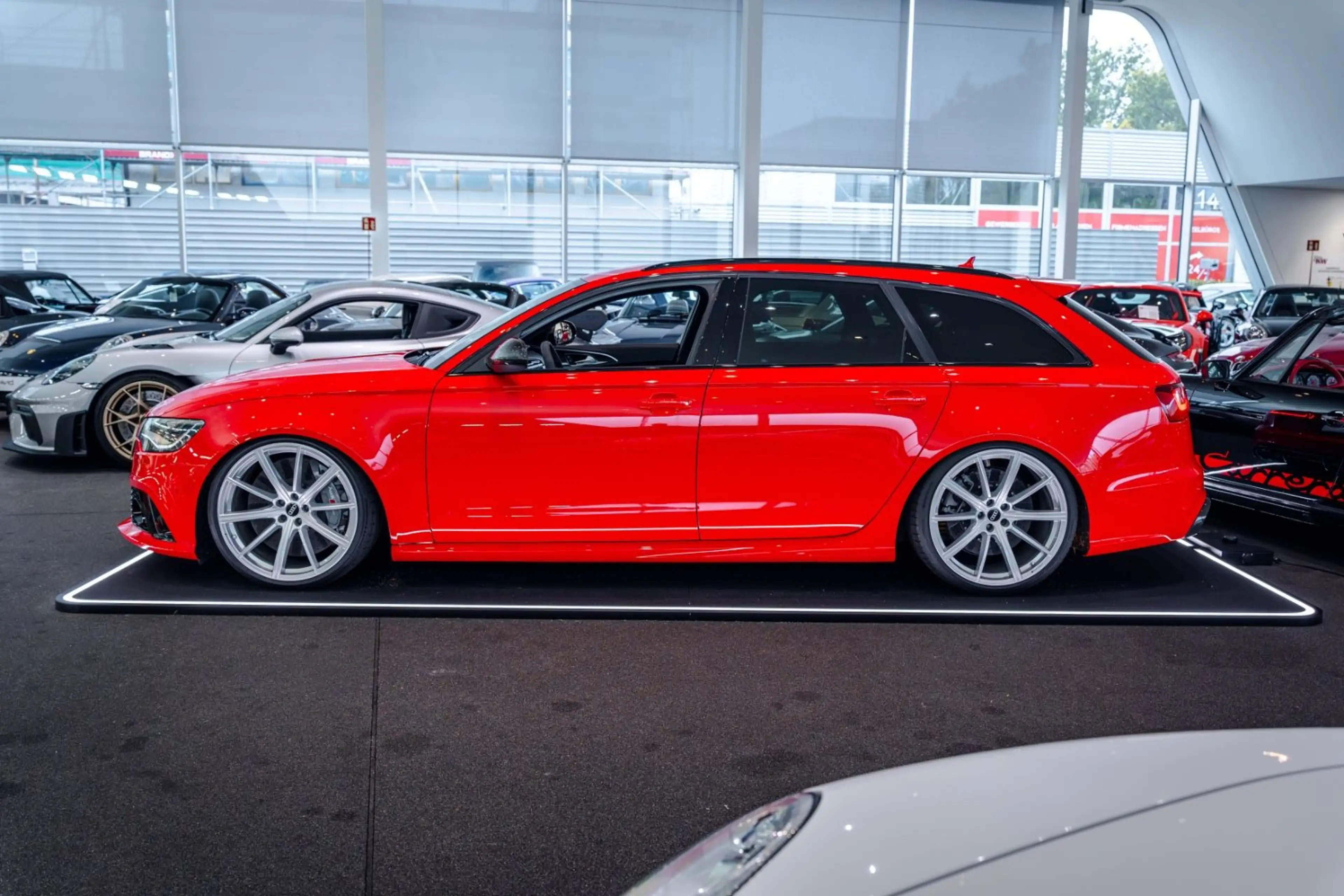Audi RS6 *Deutsch*Akrapovic*Scheckheft* — photo 3