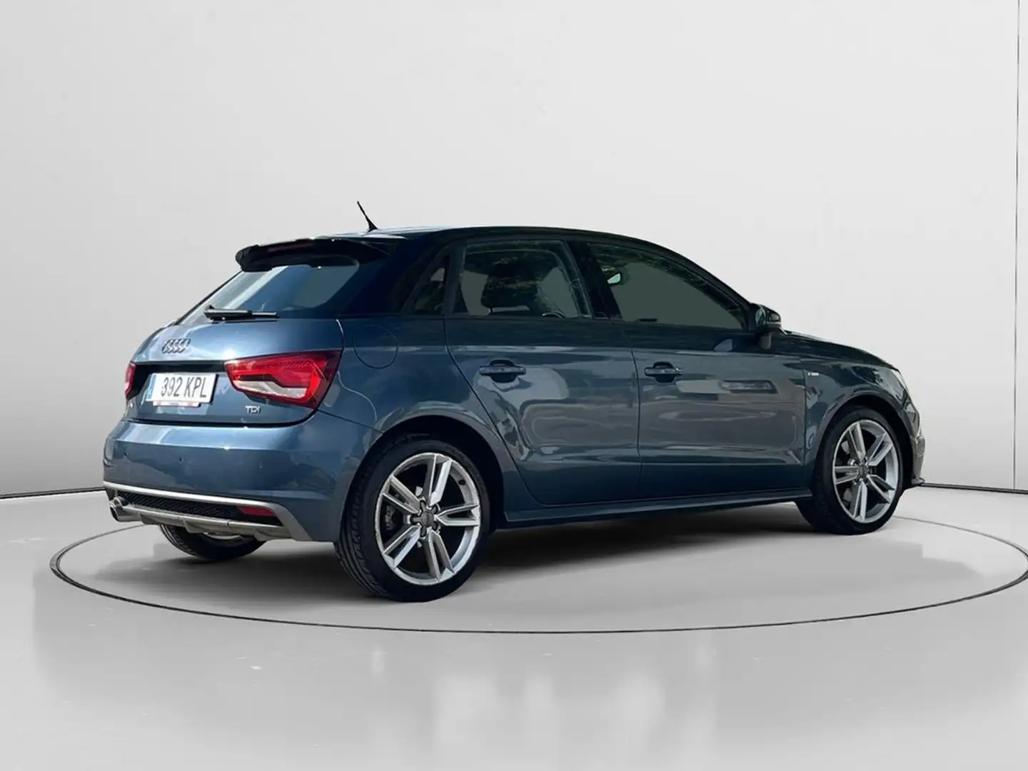 Audi A1 1.6 TDI 116 Atraction Azul - 2
