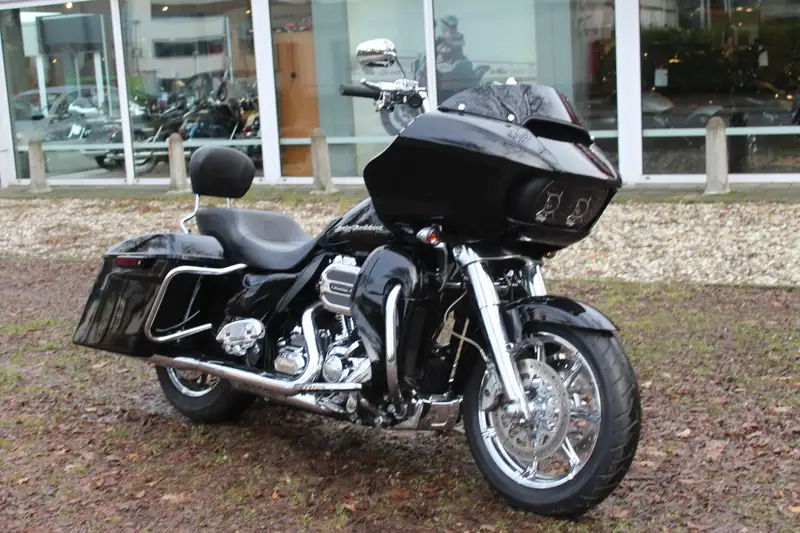 Harley-Davidson Road Glide - foto 4