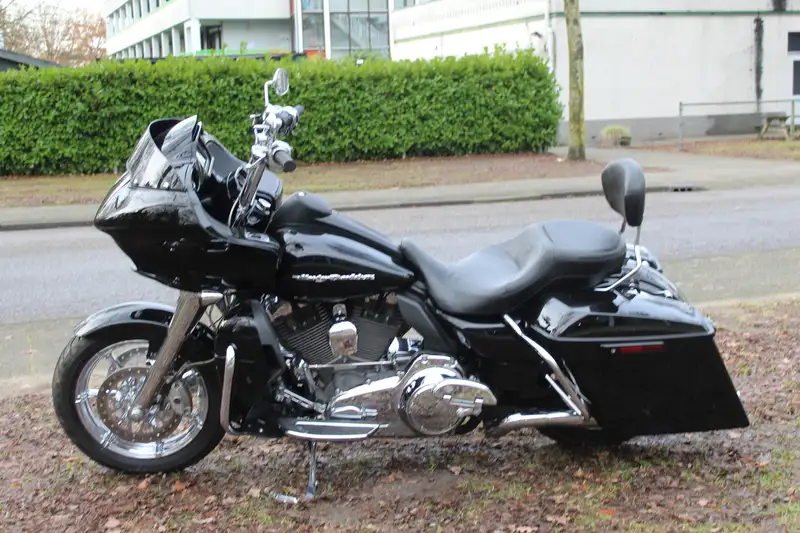 Harley-Davidson Road Glide - foto 6