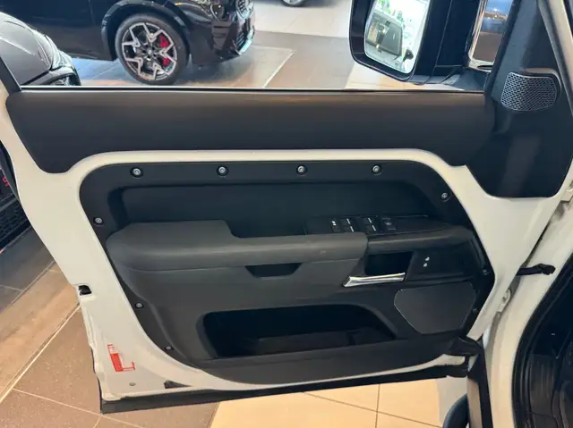 Land Rover Defender view 8