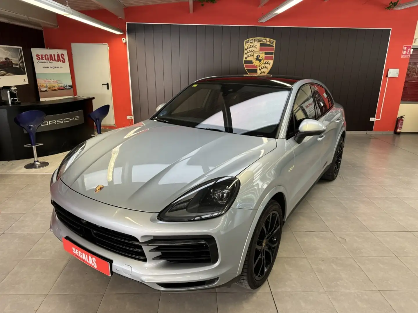 Porsche Cayenne E-Hybrid Coupé Aut. Gris - 2