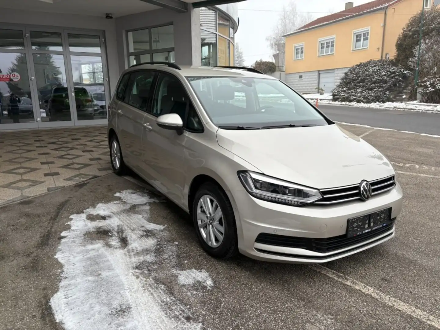 Volkswagen Touran Comfortline 2.0 TDI Silber - 2