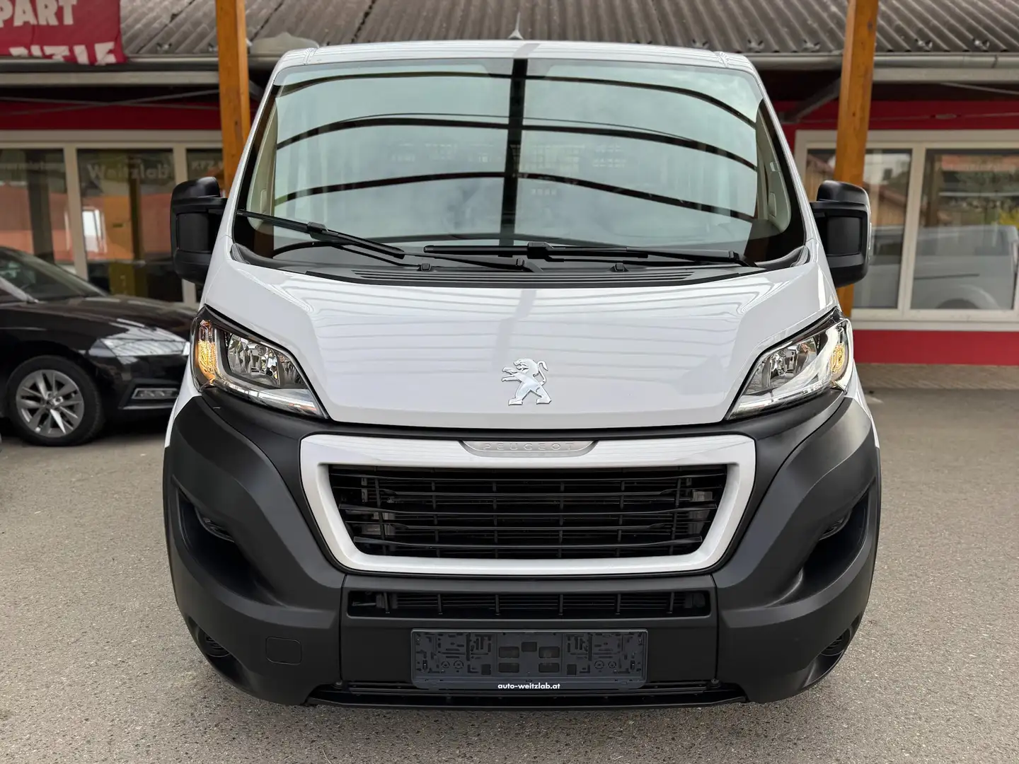 Peugeot Boxer Pritsche DOKA L2 BlueHDi 120 S&S *7 Sitze* Weiß - 2