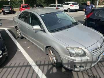 Avensis II 2.2 d-4d 16v Executive
