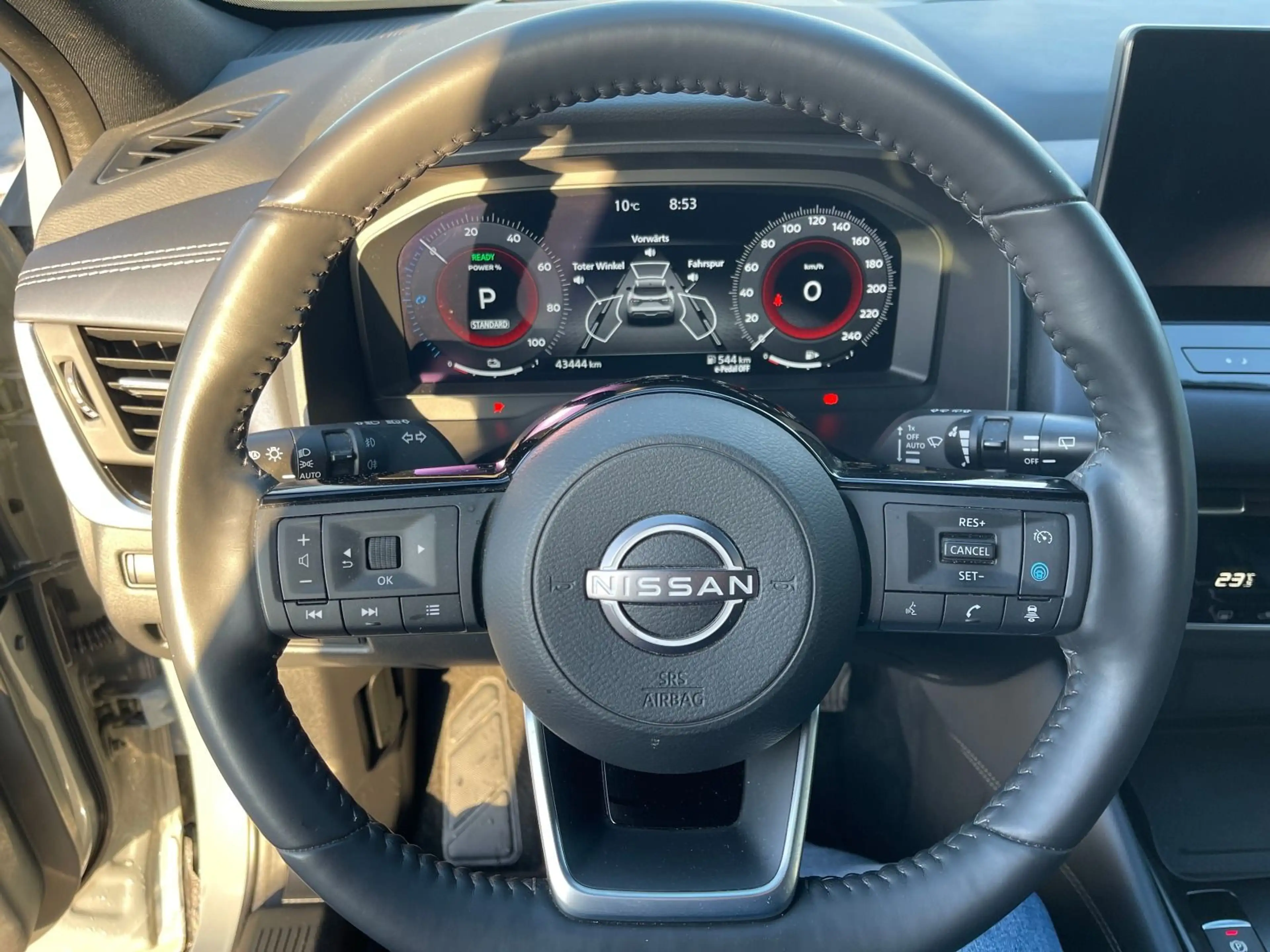 Nissan Qashqai 1.5 e-Power Tekna Pano / 2-Farben — photo 14