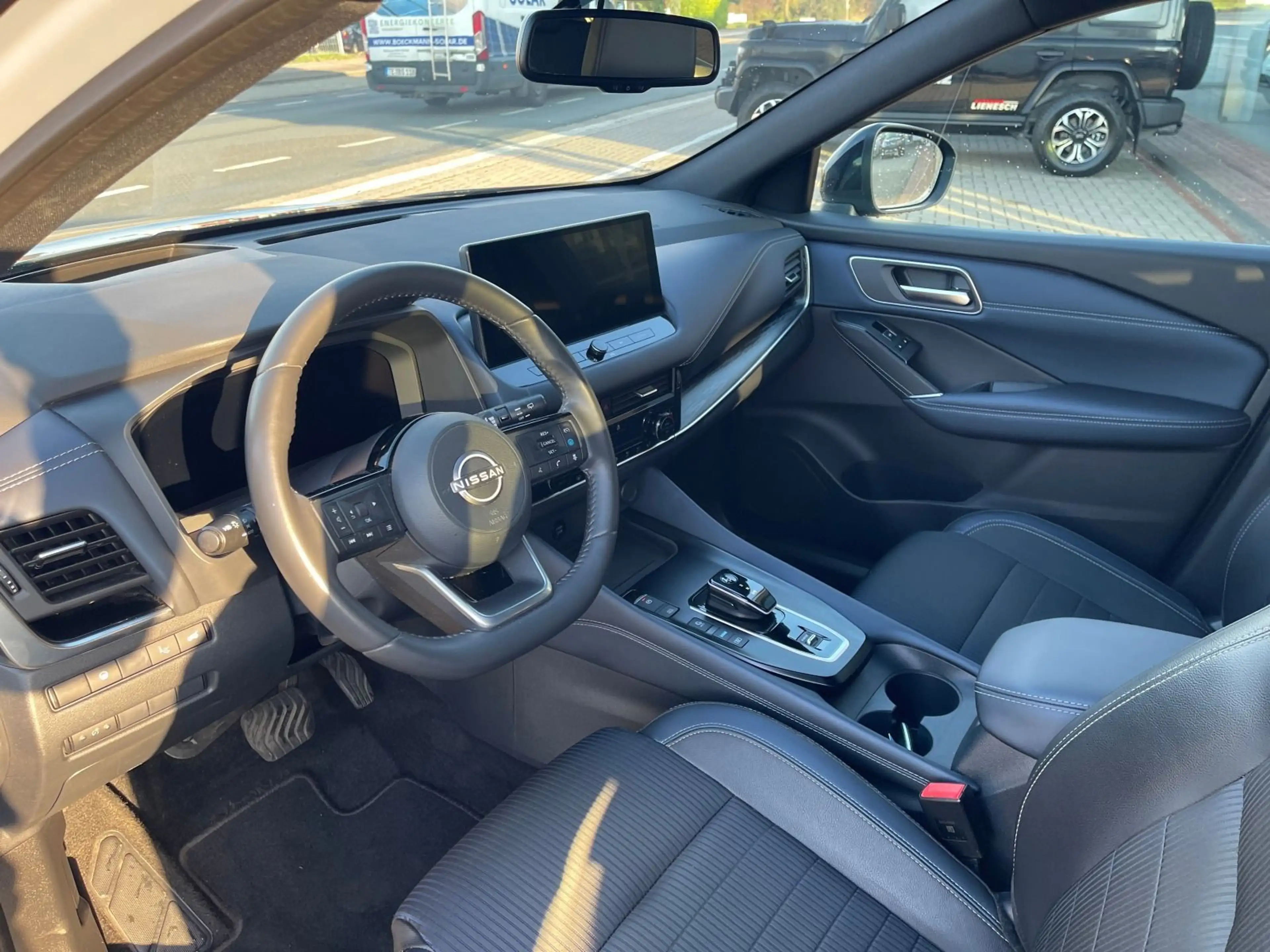 Nissan Qashqai 1.5 e-Power Tekna Pano / 2-Farben — photo 10