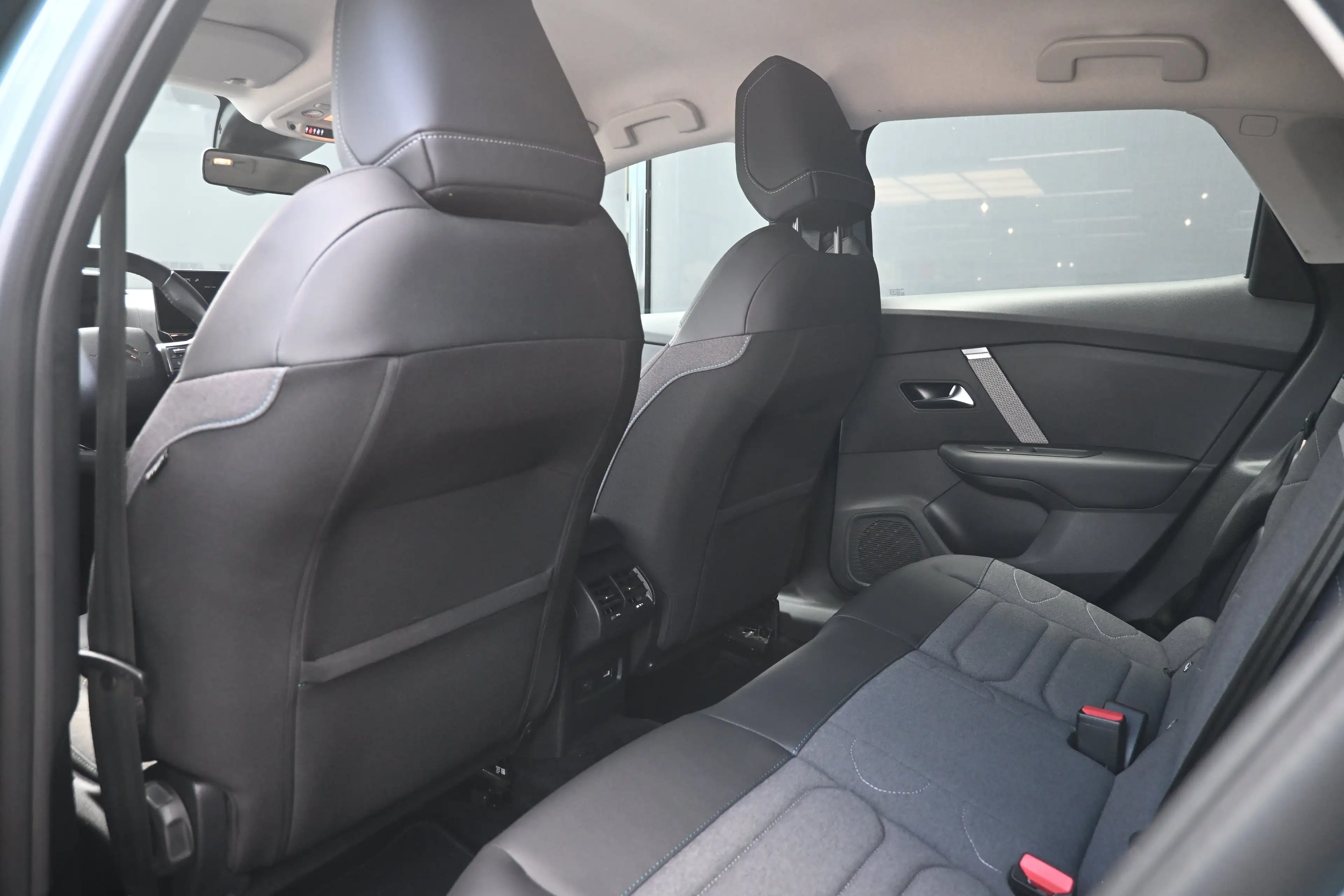 Citroen E-C4 Electric You 50 kWh 3 Fase | Navigatie by App | Achteruitri — photo 12