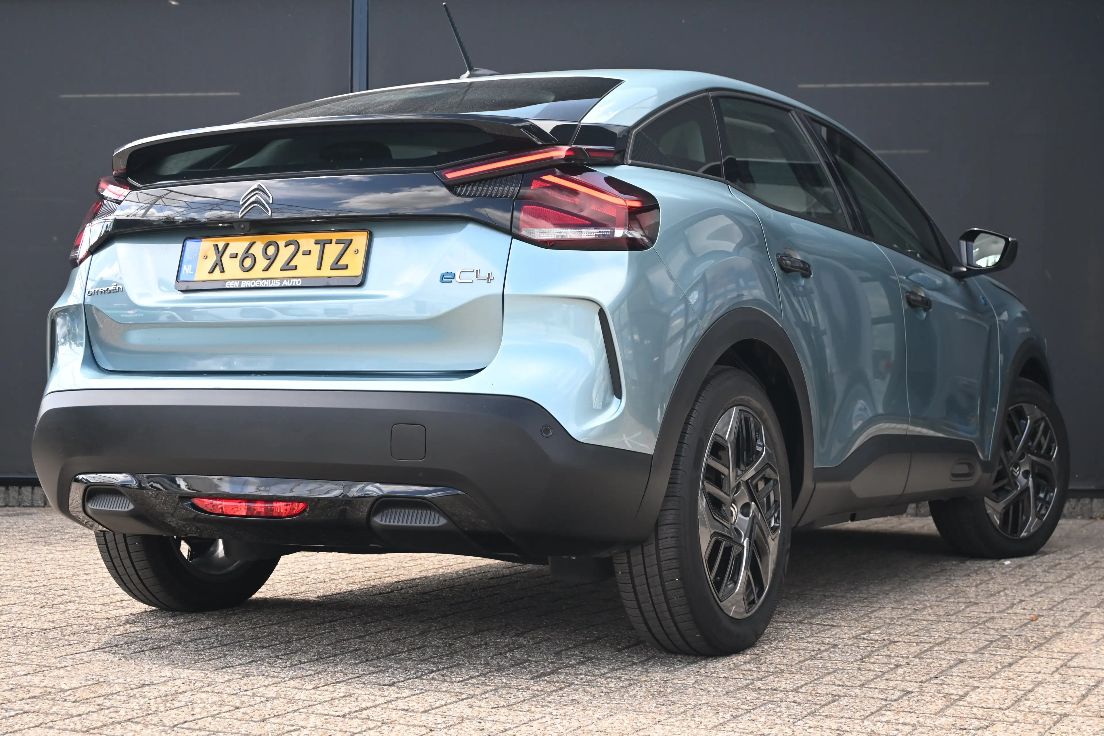 Citroen E-C4 Electric You 50 kWh 3 Fase | Navigatie by App | Achteruitri — photo 3