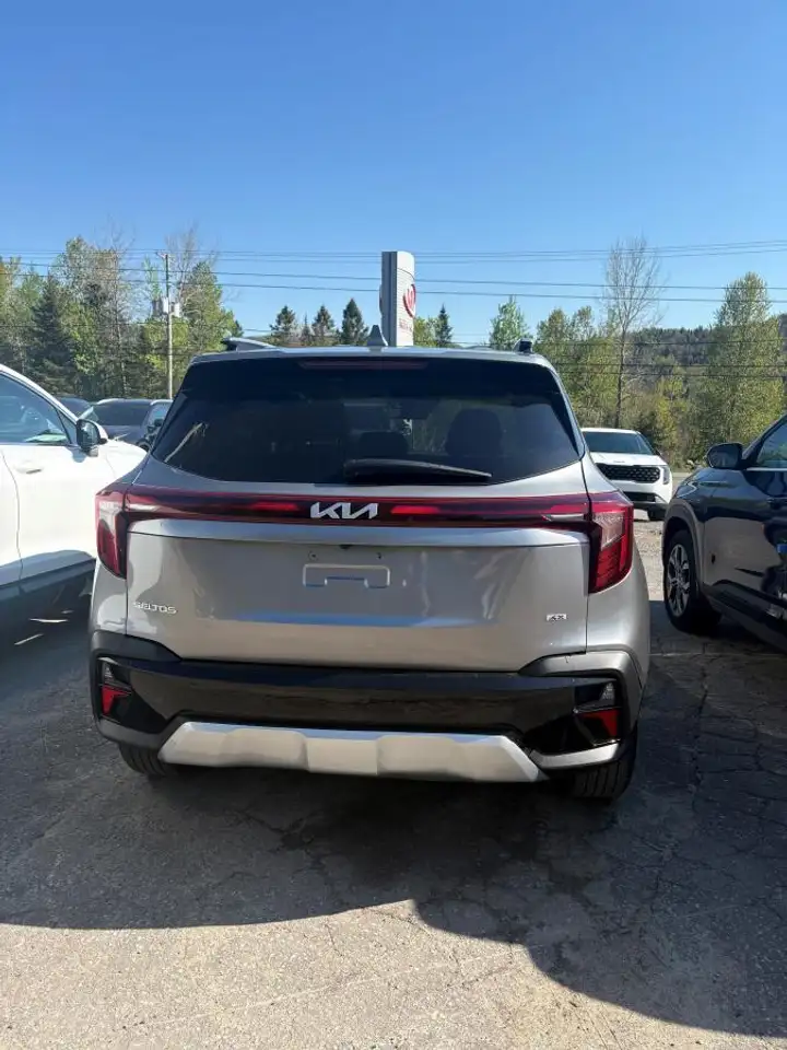 Kia Seltos снимка Kia Seltos