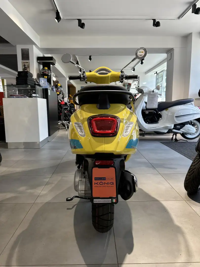Vespa Primavera 50 E5+ S GIALLO Yellow - 2