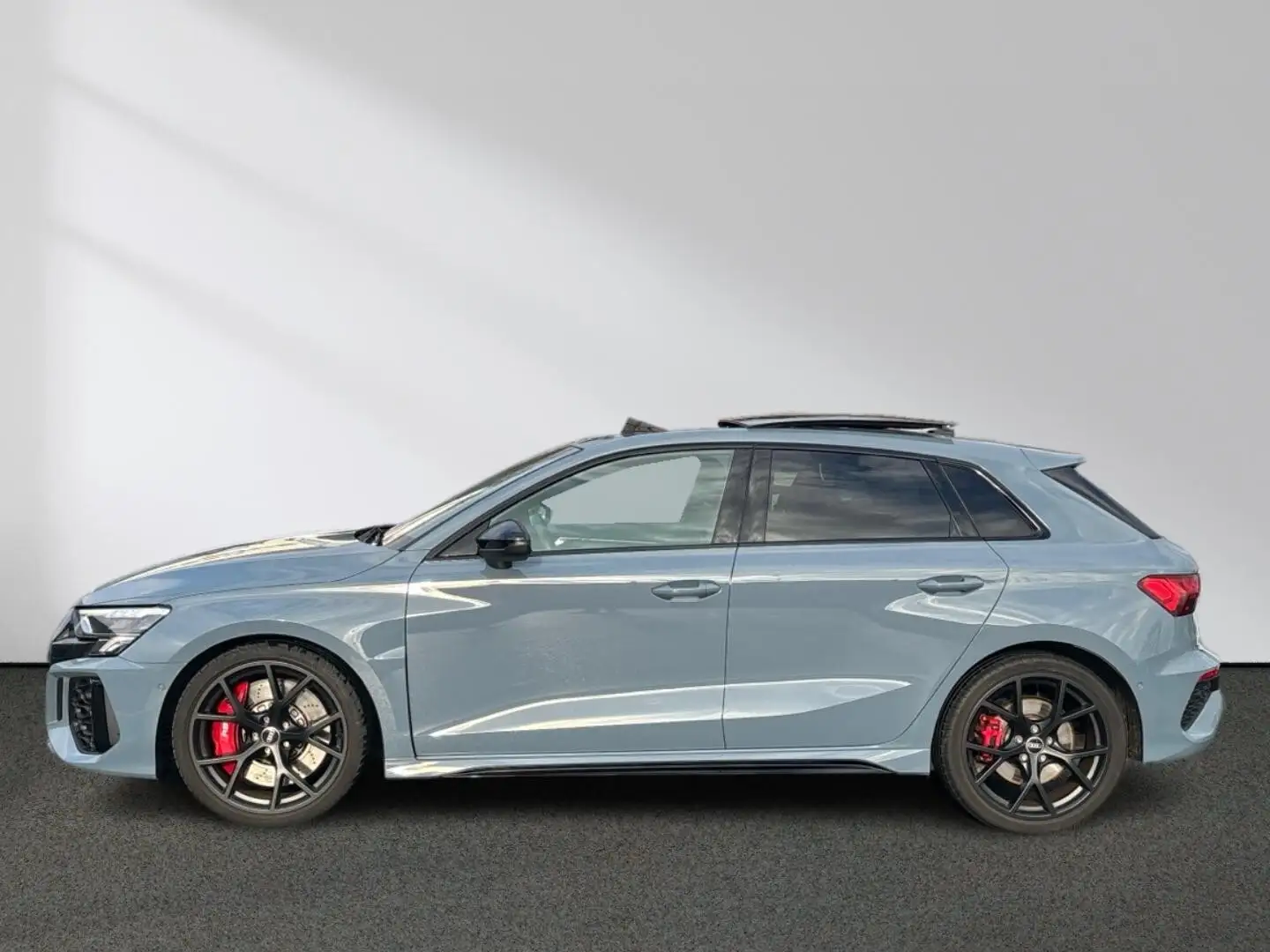 Audi RS3 Sportback 2.5 TFSI quattro MMI LED Panorama Gris - 2