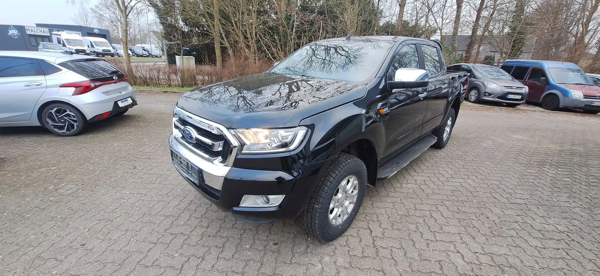 Ford Ranger XLT Doppelkabine 4x4 Schwarz - 1