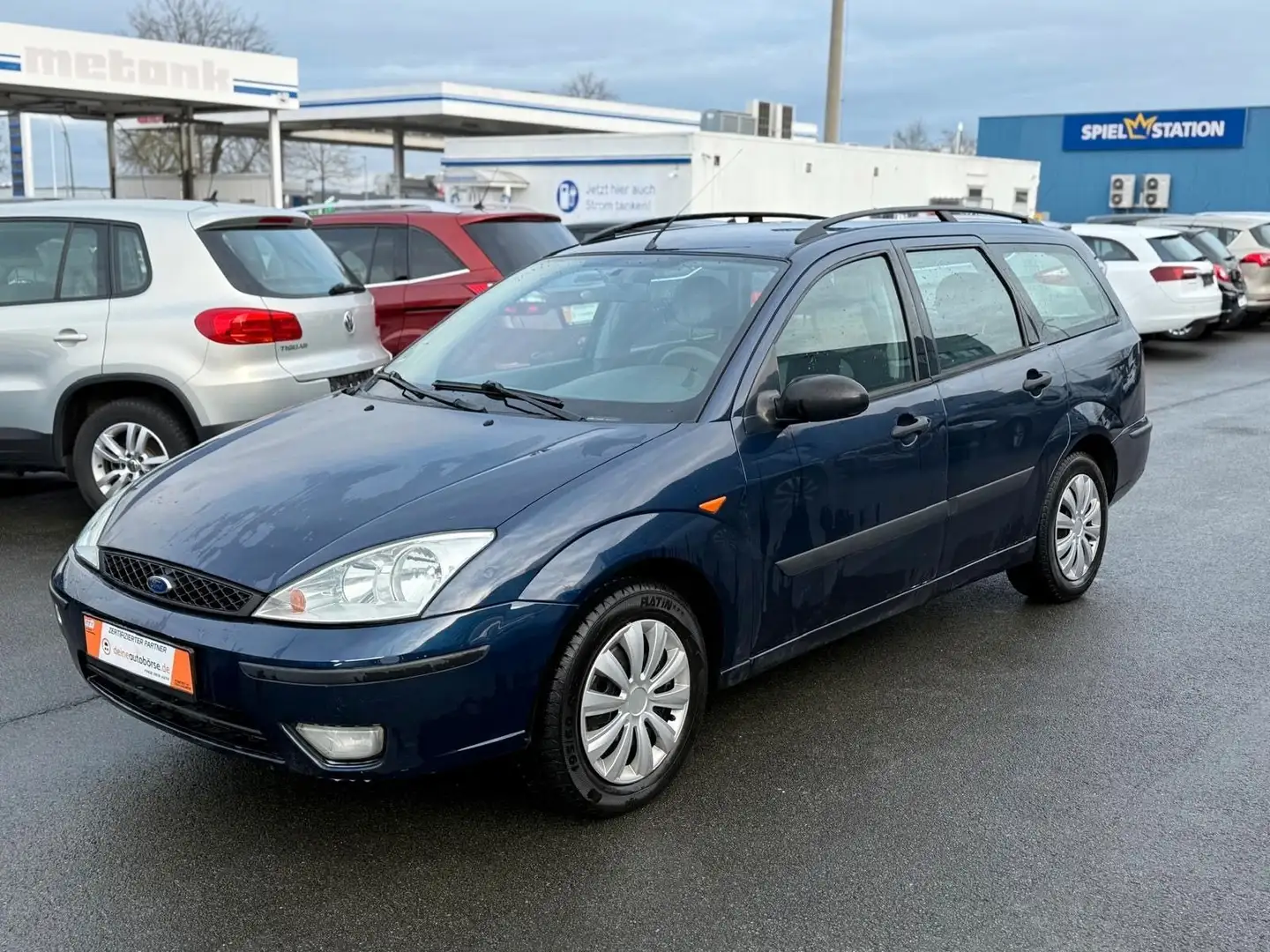 Ford Focus 1.6 Trend Blau - 1