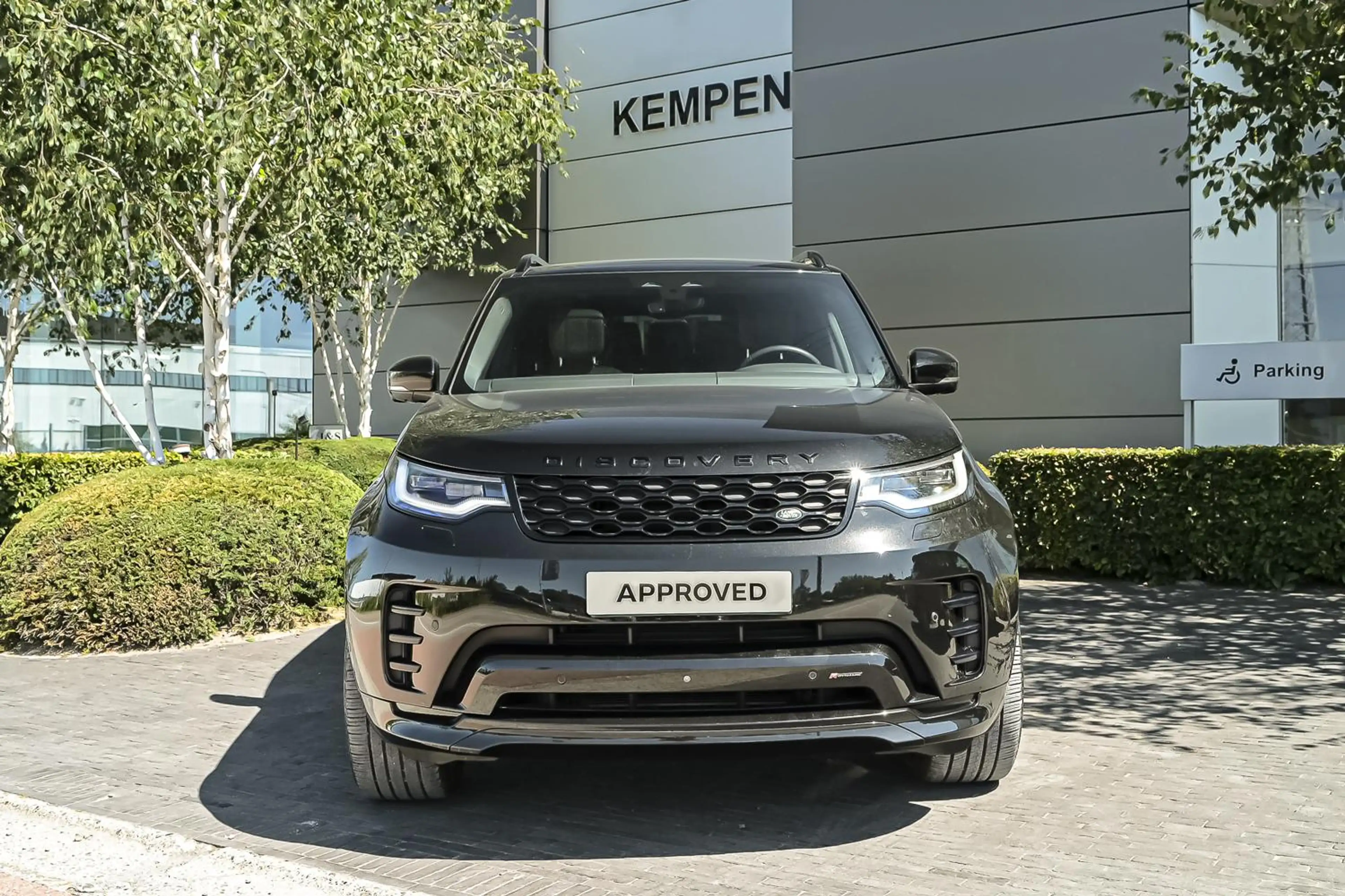Land Rover Discovery D250 R-Dynamic HSE — photo 2