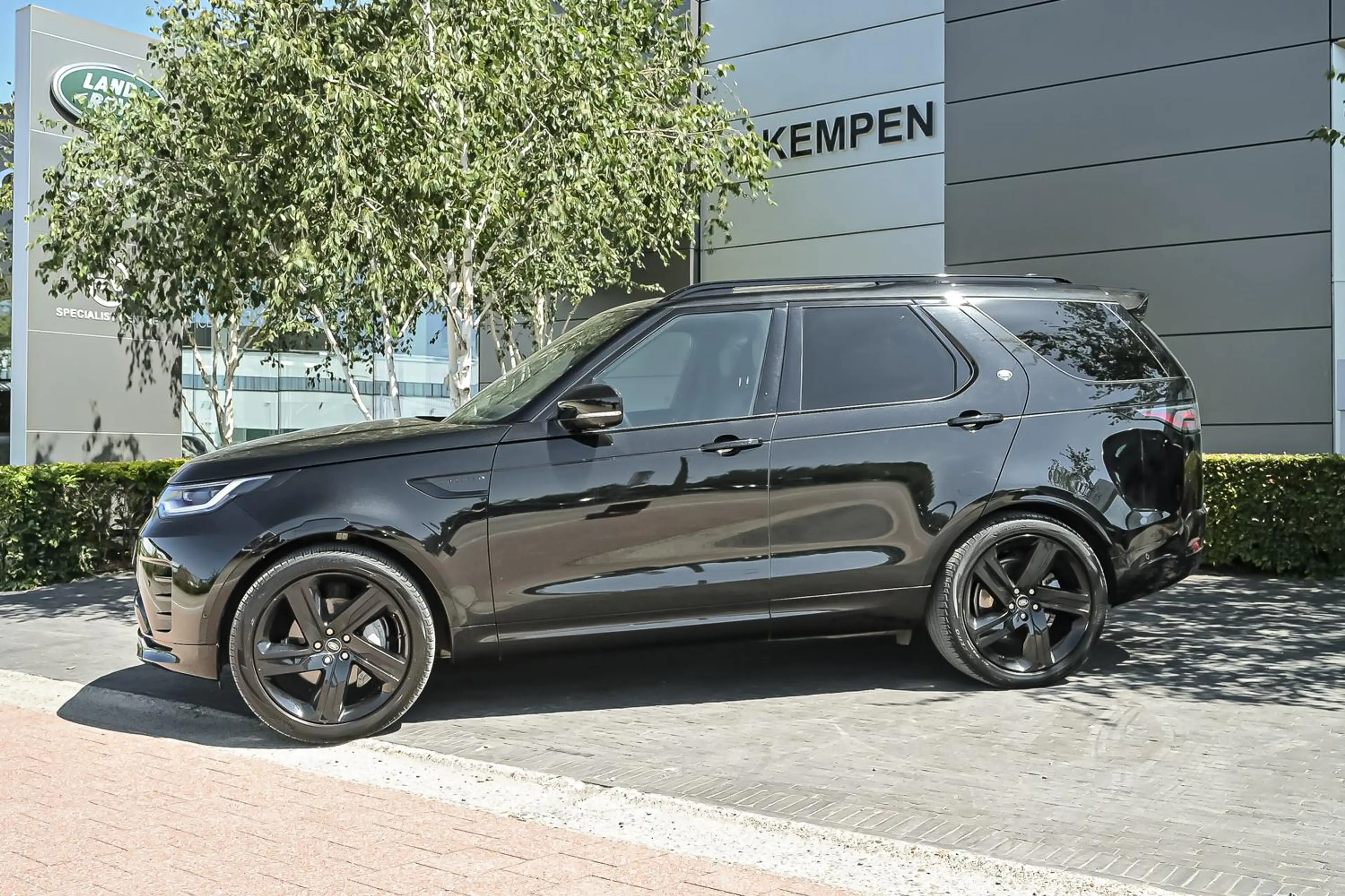 Land Rover Discovery D250 R-Dynamic HSE — photo 3