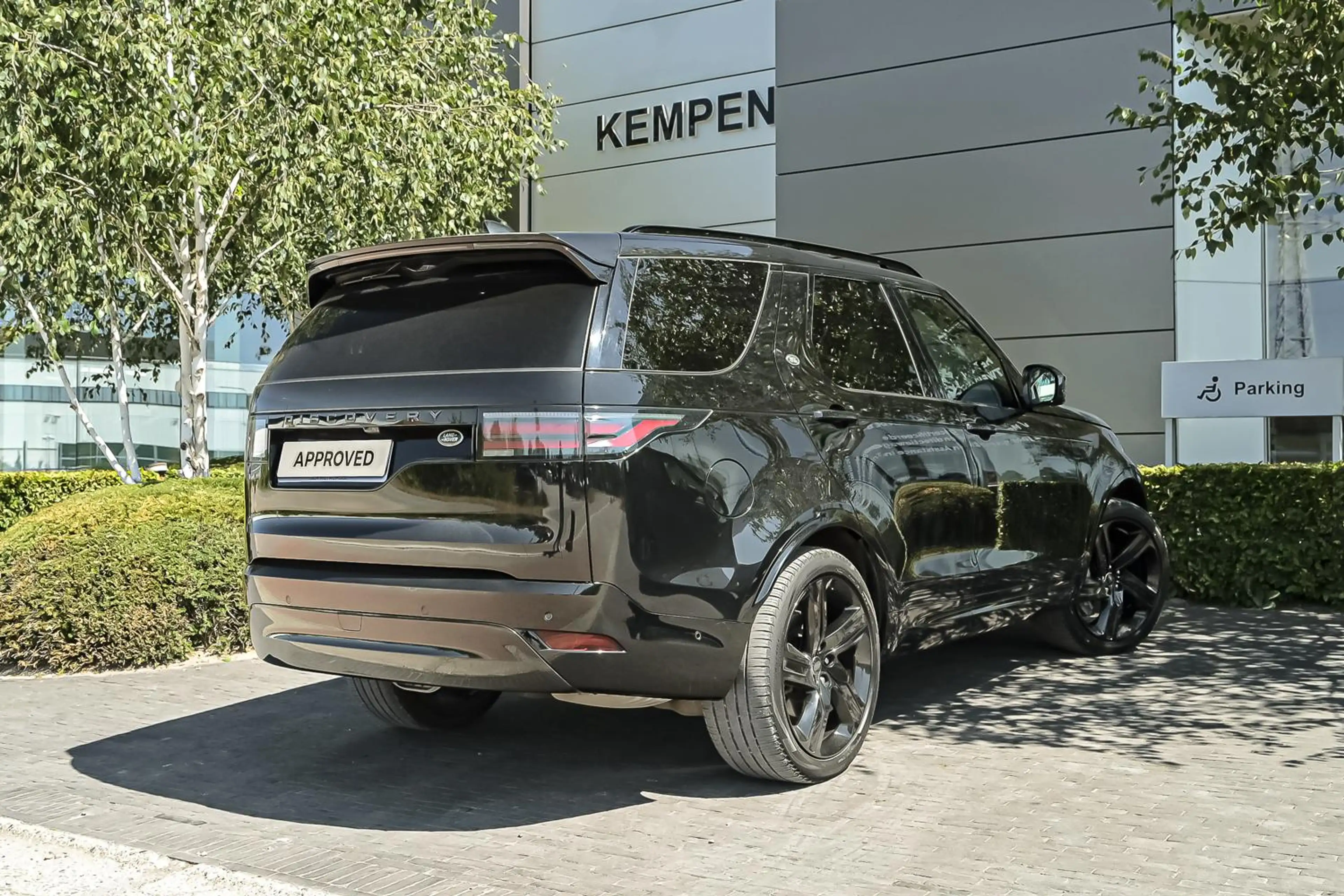 Land Rover Discovery D250 R-Dynamic HSE — photo 5