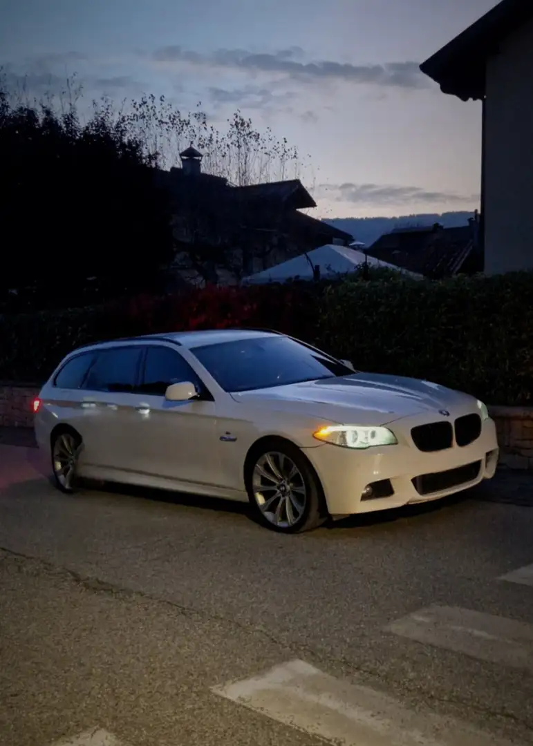 BMW 525 525d Touring M Sport - 1