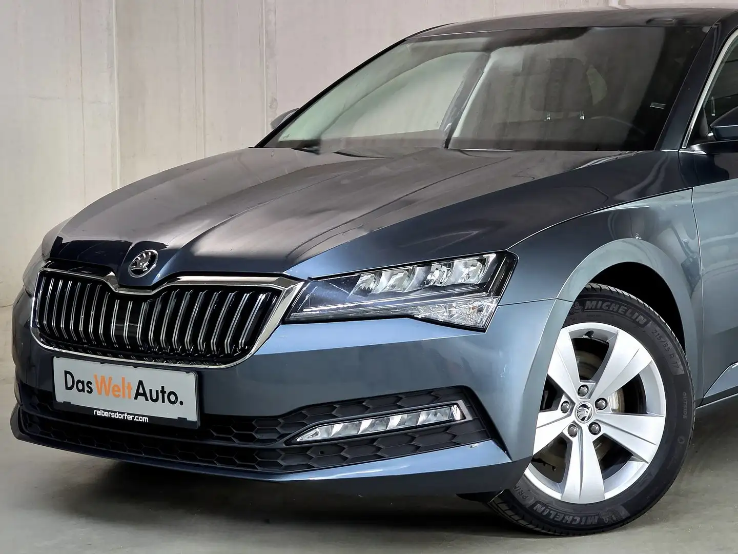 Skoda Superb Ambition TDI Grau - 2