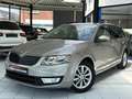 Skoda Octavia Octavia SW 1.6 TDi *GPS * PDC * CLIM * JANTES * Gris - thumbnail 1