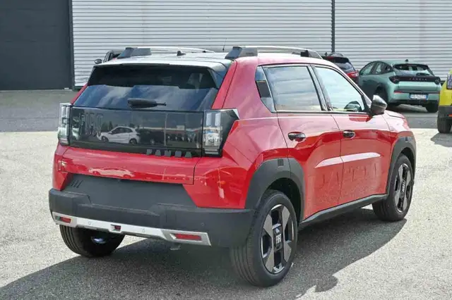 Fiat Grande Panda view 3