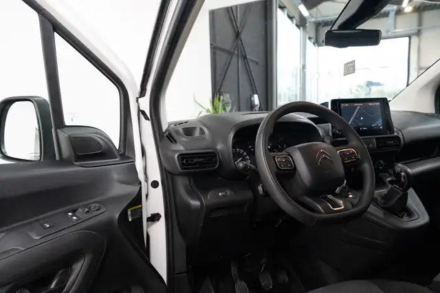 Citroen Berlingo view 9